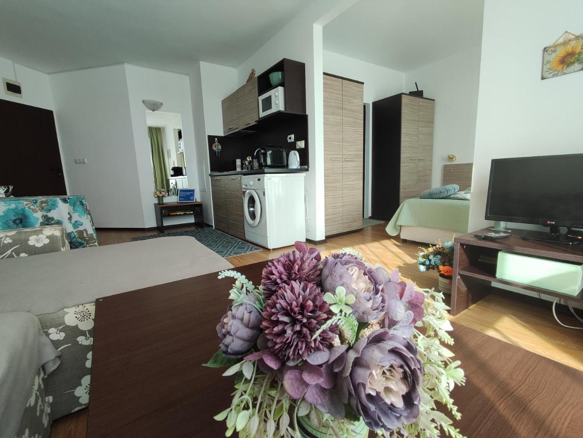 Прекрасен Апартамент С Изглед Към Морето Сарафово 1 Burgas City Eksteriør billede
